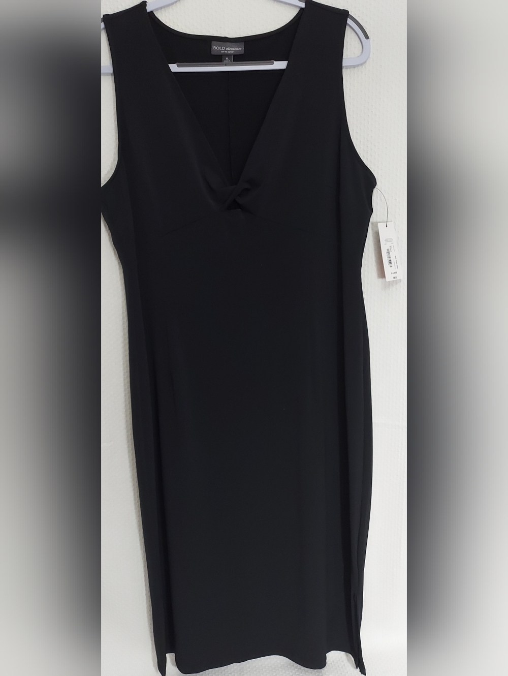 Bold Elements Solid Black Dress